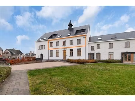 instapklaar appartement op topligging te wetteren!