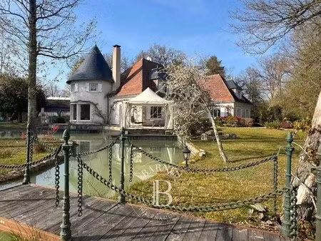 propriété de luxe à vendre à charentilly : 795 000 €