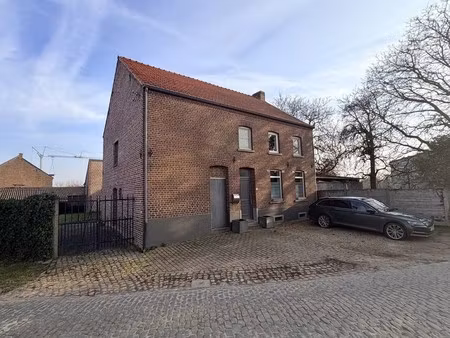 rustig gelegen  ruime gezinswoning met groot potentieel