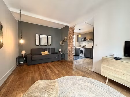 studio meublé avec ascenseur