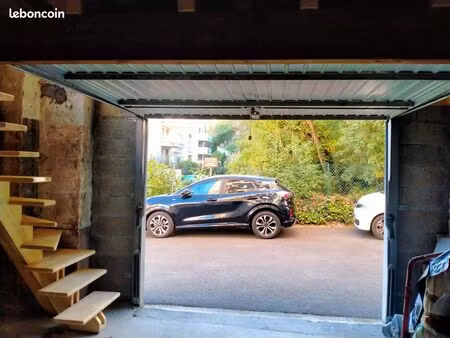 vends deuxieme garage lyon 5
