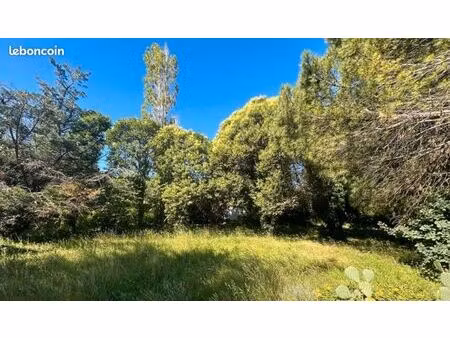 terrain 705 m² viviers