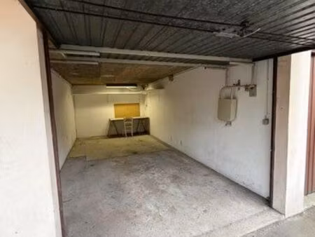 box à vendre à rueil malmaison