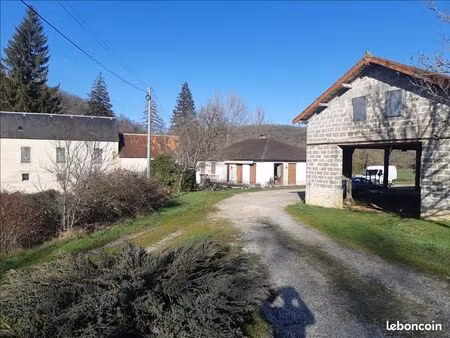 ferme 4 pièces 125 m²