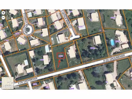 terrain 1400 m² constructible  viabilisé