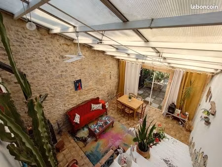 maison 5 pièces - 102 m2 - un jardin au cœur du village