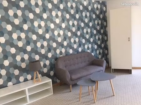 appartement meublé dans un immeble de standing en centre ville de pontoise - prov charges 