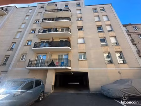 centre-ville – 3 pièces avec balcon + box