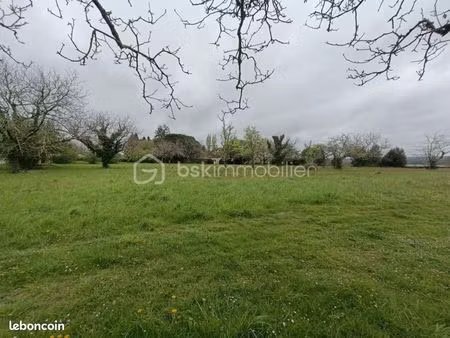 terrain 4 089 m² belves