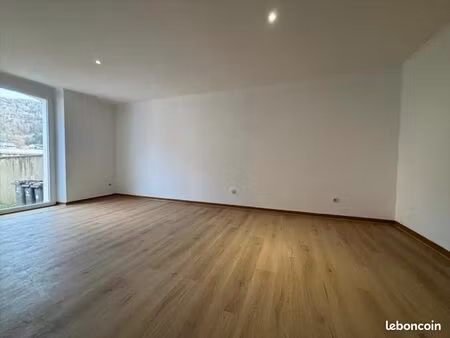 maison 4 pièces 75 m²