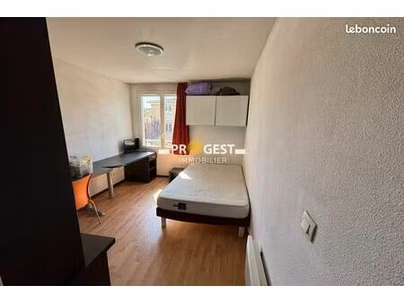 studio 1 pièce 17 m²