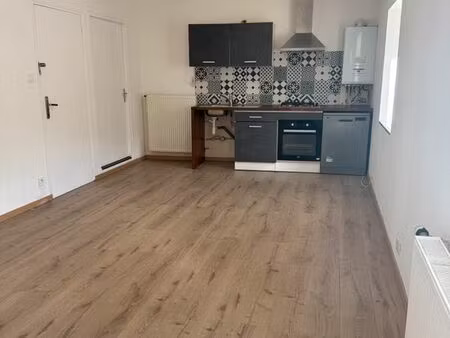 a louer - appartement sous comble - 2 pièces