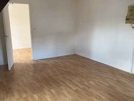 appartements f2 avec parking à villers-bocage