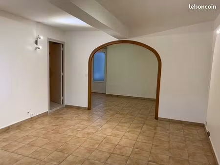 location maison de village plein sud à chapareillan