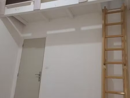 petit appartement au deuxième étage  24 m²