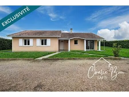 maison familiale sur beaux terrain clos et son double garage