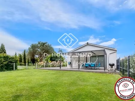 maison rt2012 de plain pied avec 3 chambres  garage sur parcelle de 789m²