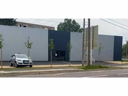 location local d’activités mably 42300 900m²