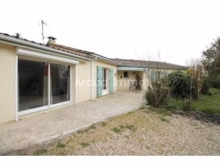 maison contemporaine de plain-pied  4 chambres  garage et jardin.