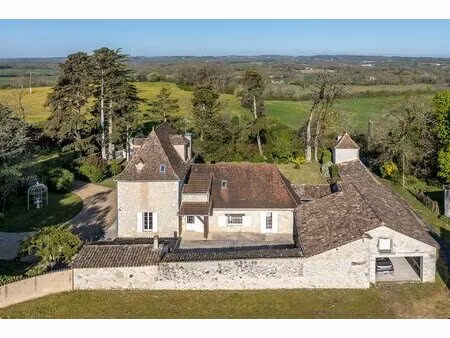 maison de maître rénovée (190 m²) + maison périgourdine à rénover (160 m²) avec...