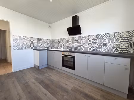 location appartement 4 pièces 79m² la chapelle st luc 10600