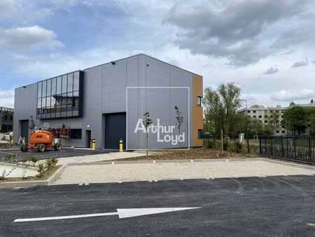 location local d’activités grigny 91350 412m²