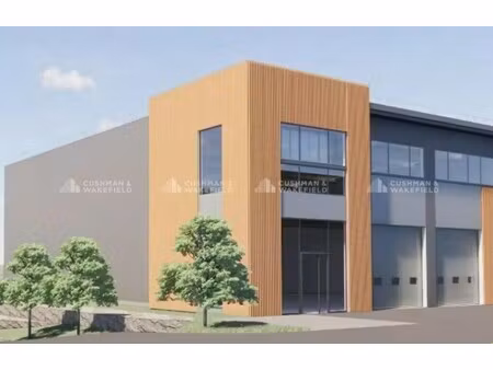 vente local d'activités 240 m²