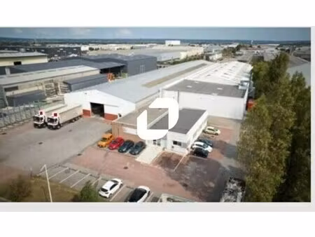 location local d'activités 5 816 m²