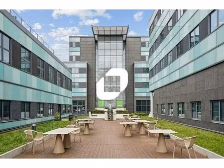 location bureaux 597 m² à 4 701 m²