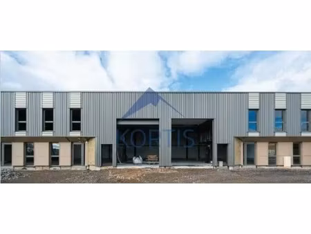 vente local d'activités 404 m²