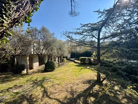 vente maison 5 pièces  107.00m²  nîmes