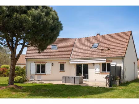 vente maison 7 pièces  170.00m²  ménestreau