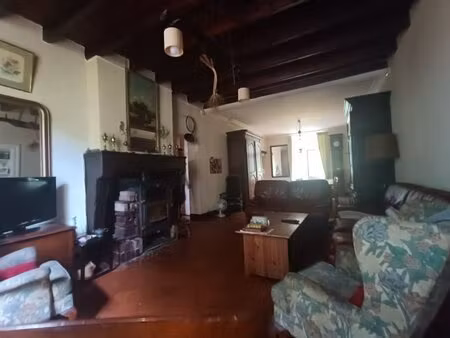 maison ancienne - cachet- dépendances 10 ha