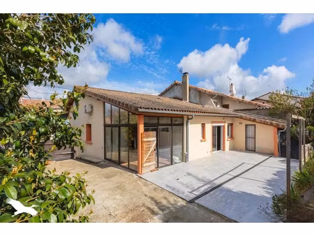 vente maison 5 pièces 115 m² à l'isle-jourdain (32600)  337 500 €