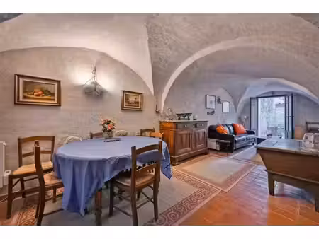 vente maison de village 6 pièces 136m2 aimargues 30470 - 230000 € - surface privée