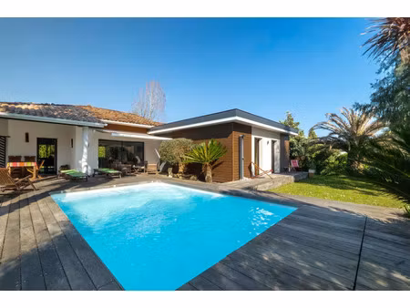 vente maison 5 pièces 143m2 saubrigues 40230 - 735000 € - surface privée