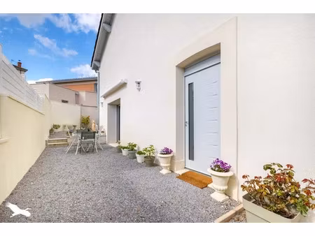 vente maison 4 pièces 104 m² à lentilly (69210)  430 000 €