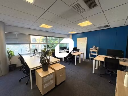 location bureaux 52 m²