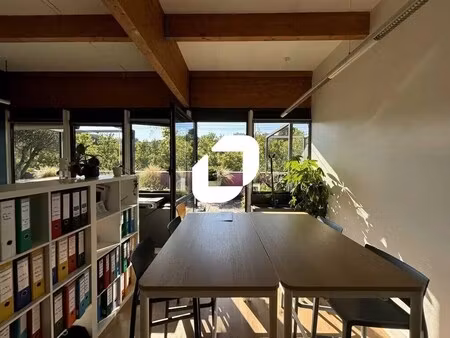 location bureaux 80 m²