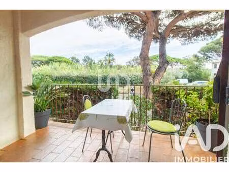 vente appartement 2 pièces piscine à roquebrune-sur-argens (83380) : à vendre 2 pièces pis