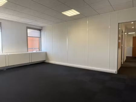 location bureaux 100 m²