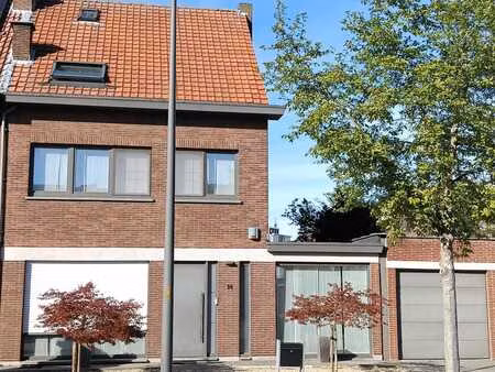 huis te koop in merksem met 4 slaapkamers