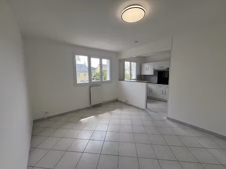 location appartement 1 pièce  26.47m²  ozoir