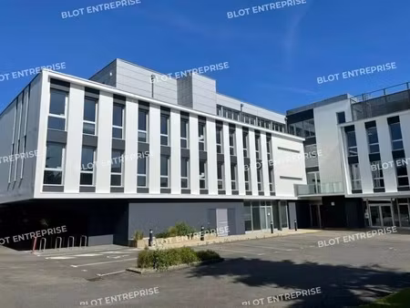 location bureaux 2 163 m²