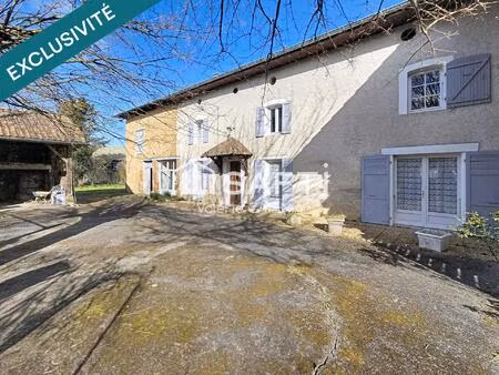 saint-siméon-de-bressieux- ancien corps de ferme à rénover de 160m² habitables.