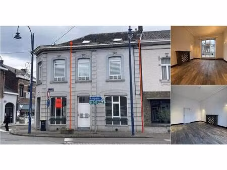 surface commerciale à vendre à chaussée roosevelt 31/33 amay (vbe07363)