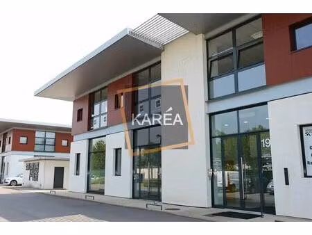 location bureaux 66 m²