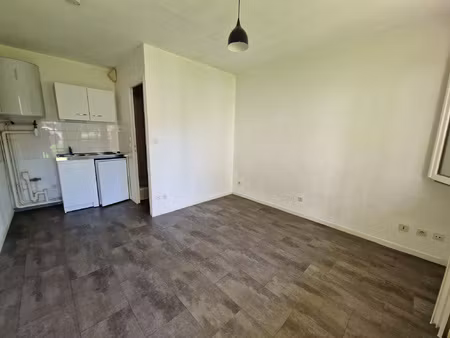 chambray-les-tours studio 16.10m2 - proche fac grandmont