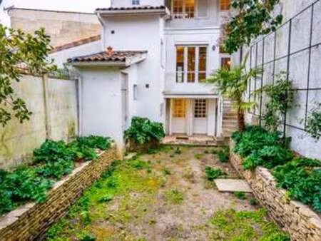 vente maison à bordeaux (33000) : à vendre / 120m² bordeaux