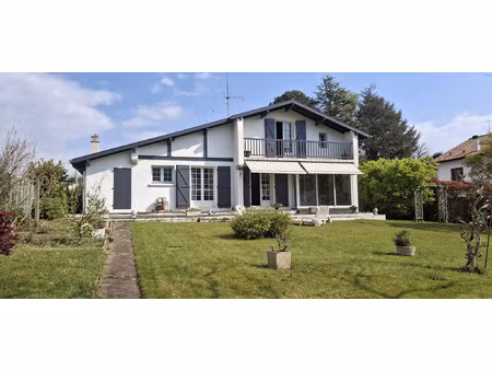 bayonne en exclusivite maison familiale au calme